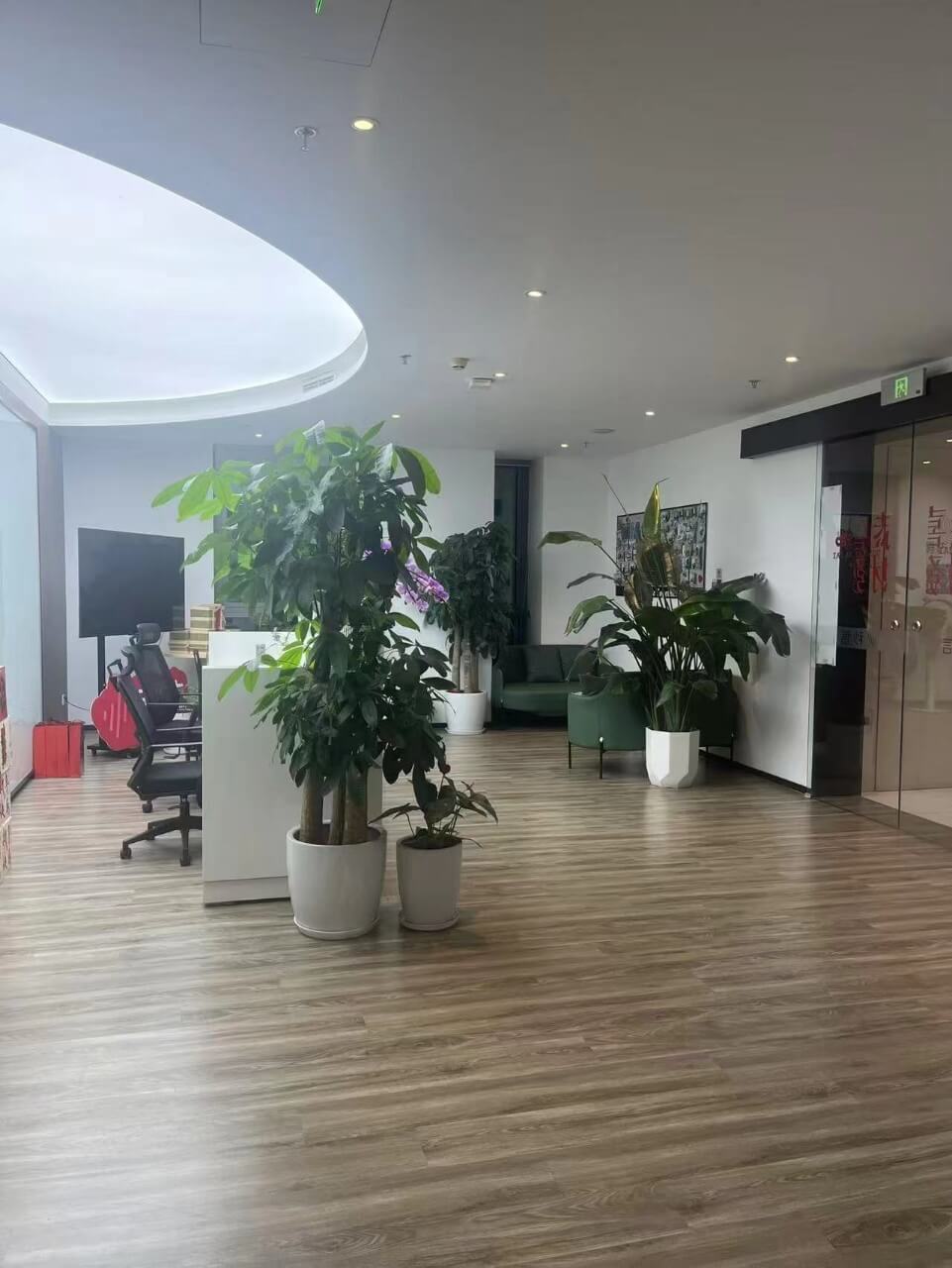 诚盈中心  800平米办公室 