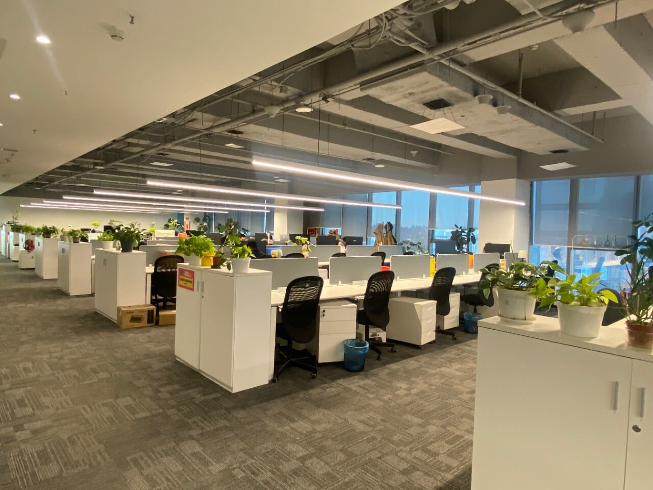 诚盈中心 4800平米办公室 